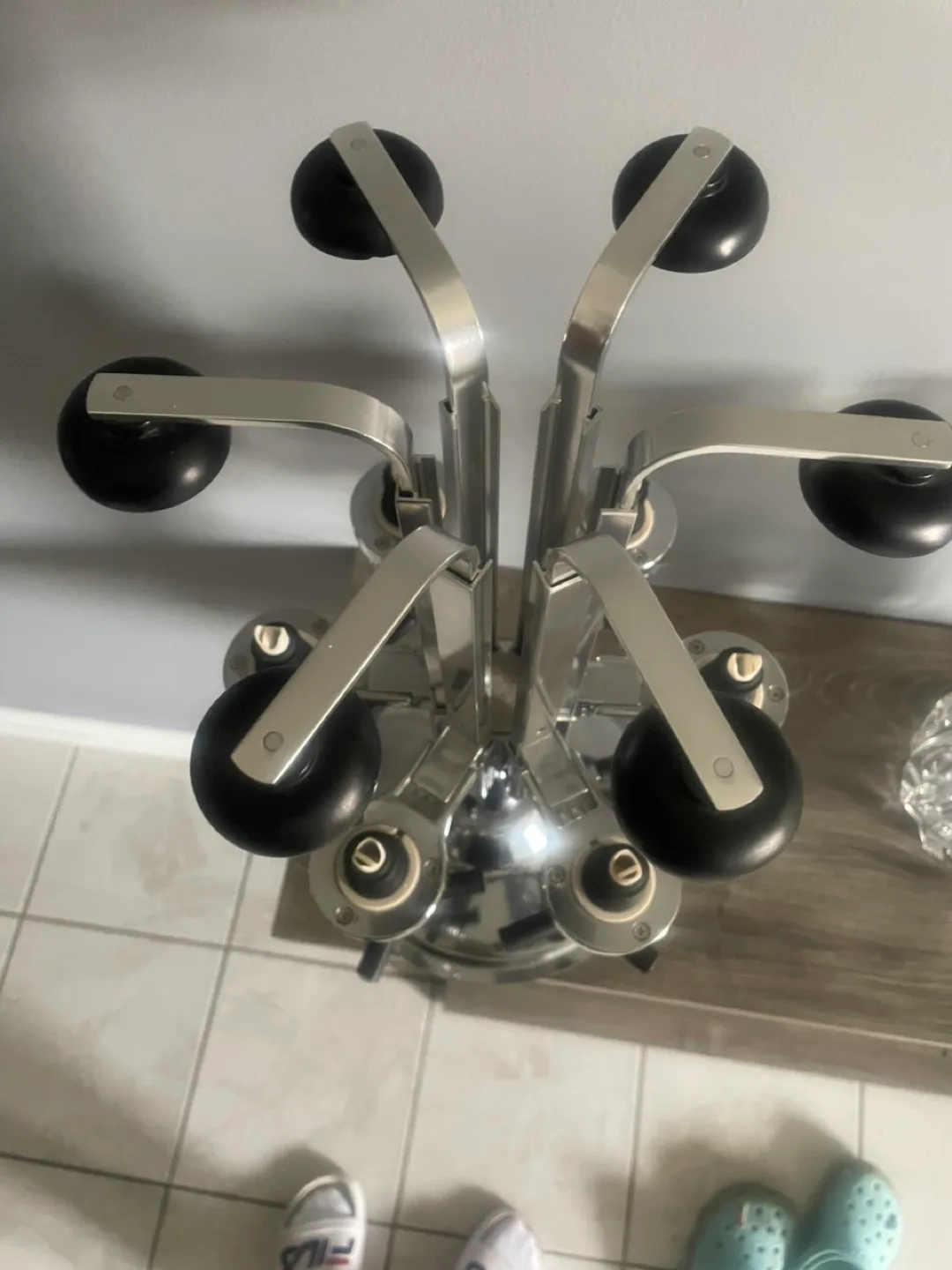 Liquor Dispenser - 6 Bottle Revolving Bar Butler image indicator(2)