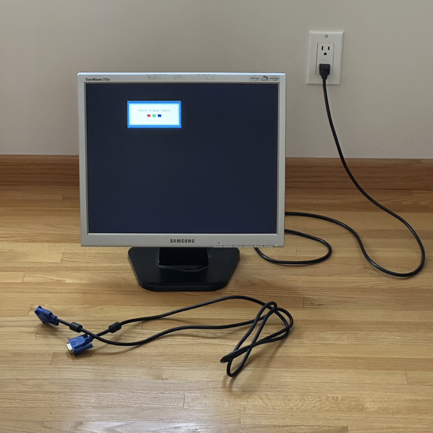 Samsung SyncMaster 712n Monitor