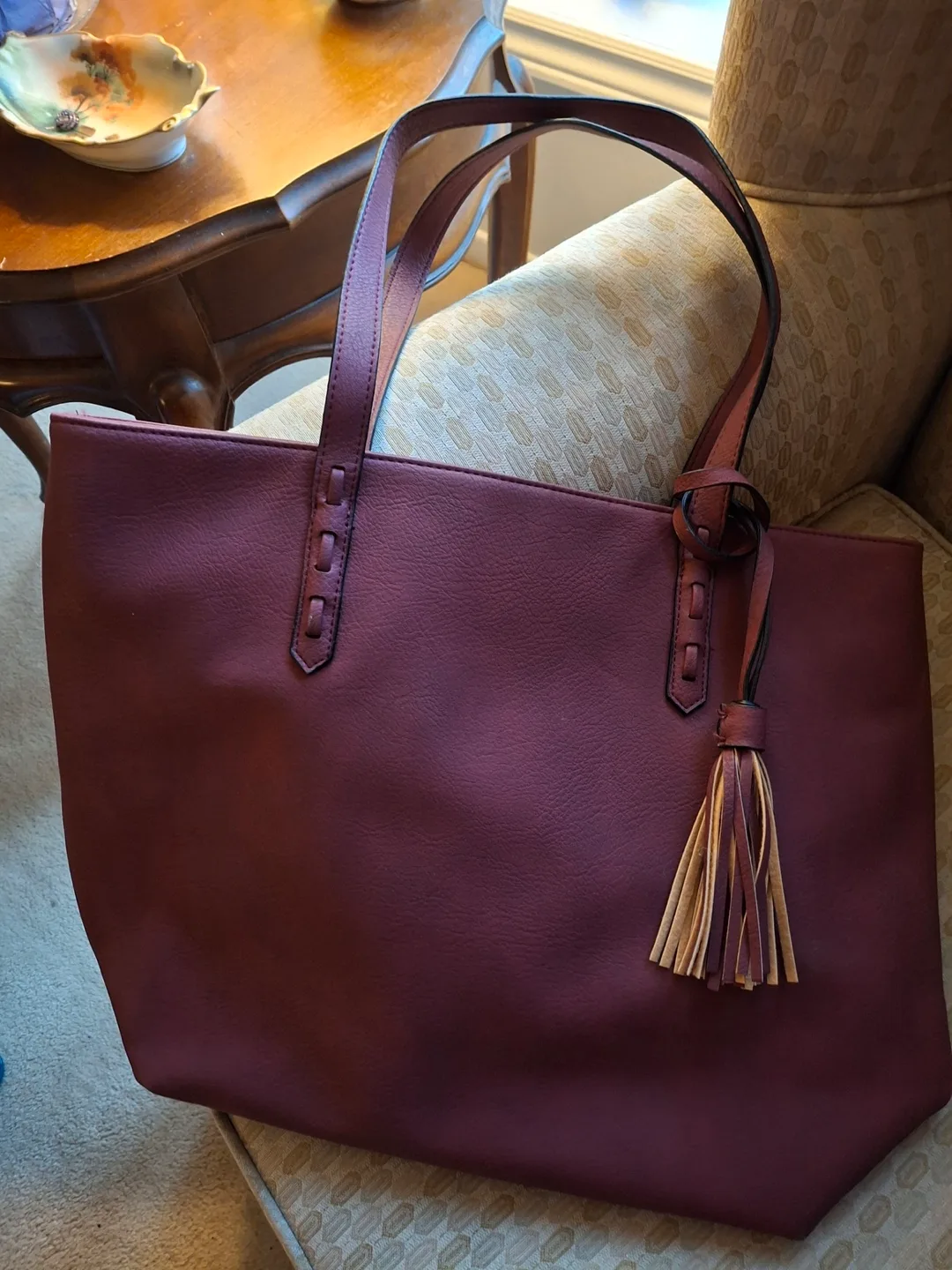 Bueno burgundy tote bag image indicator(4)