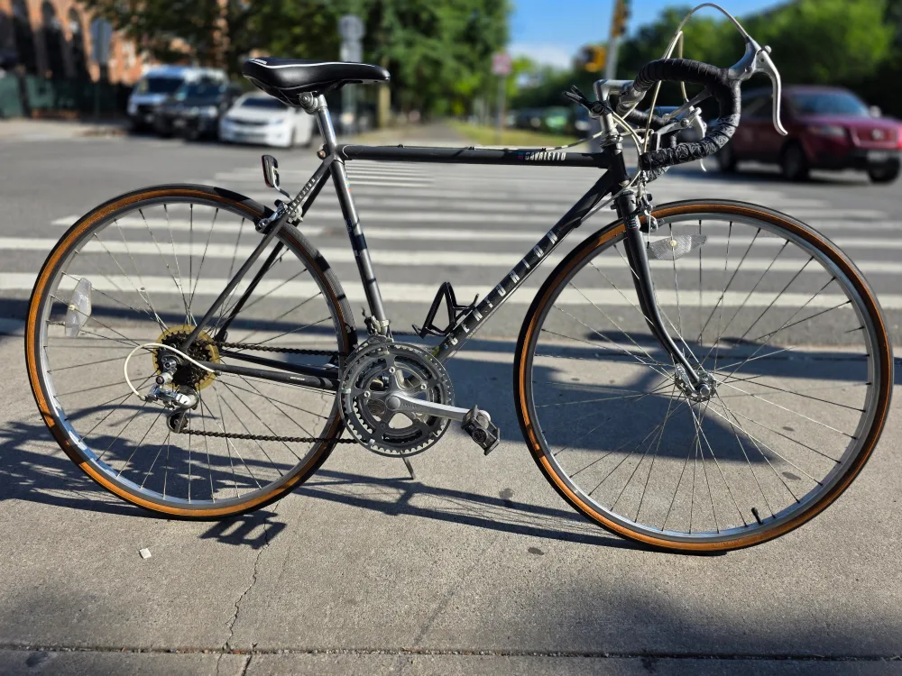 Vintage Road Bike thumbnail