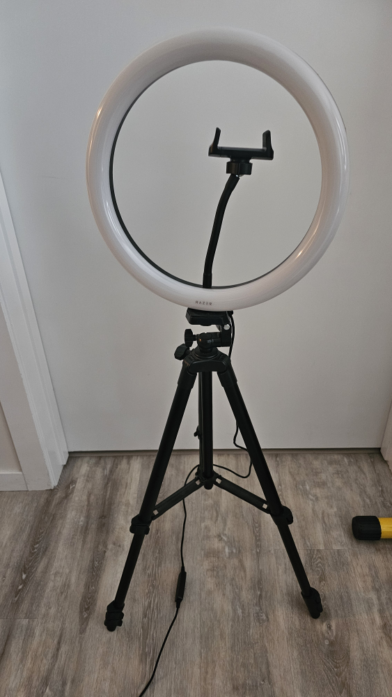 Razer Ring Light with Tripod Stand