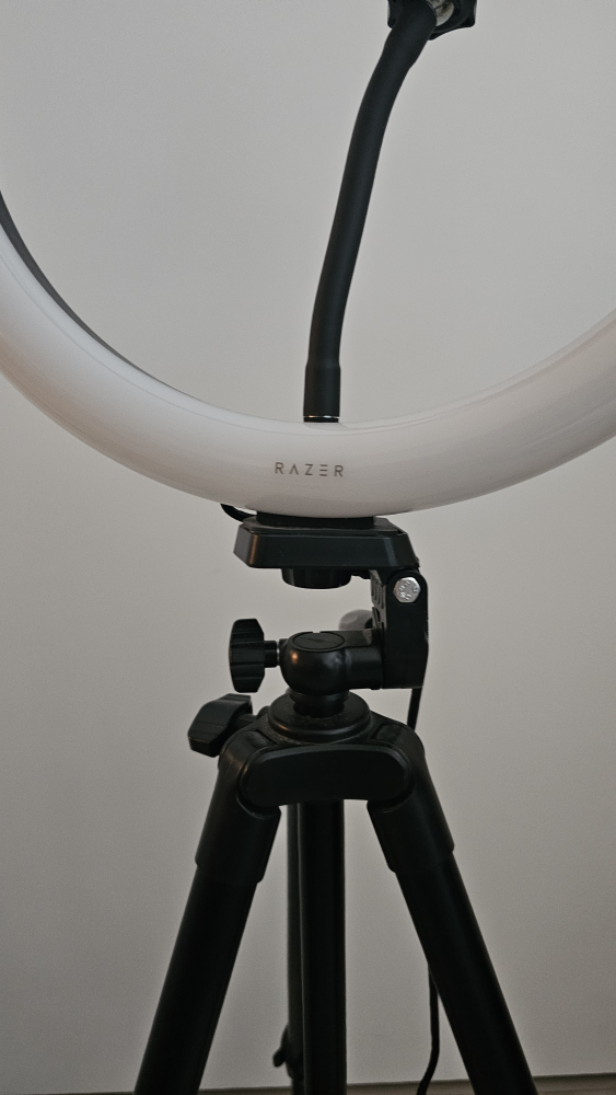 Razer Ring Light with Tripod Stand - photo 2