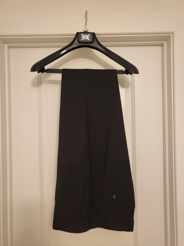 Soul of London Black Suit - Size 33R Jacket, 40R Pants - photo 3