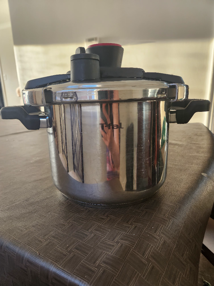 T-fal Clipso Pressure Cooker