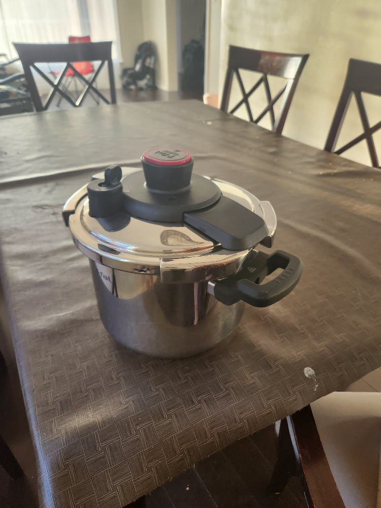 T-fal Clipso Pressure Cooker - photo 2