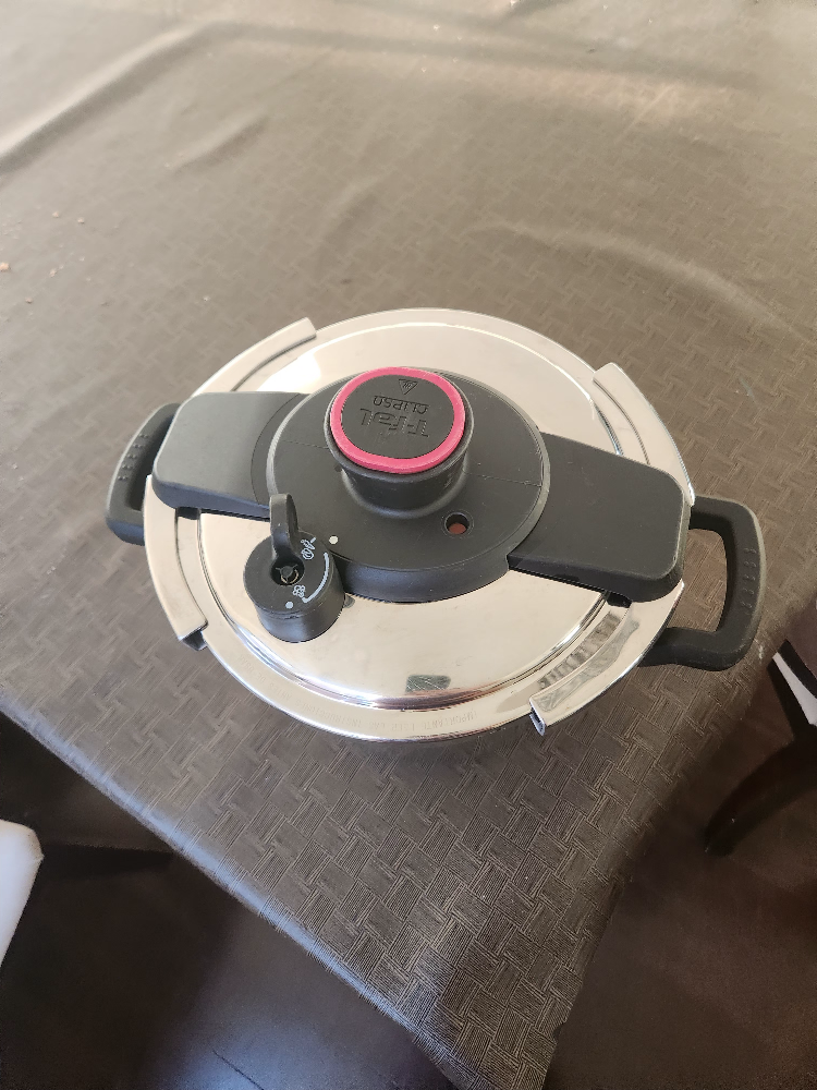 T-fal Clipso Pressure Cooker - photo 4
