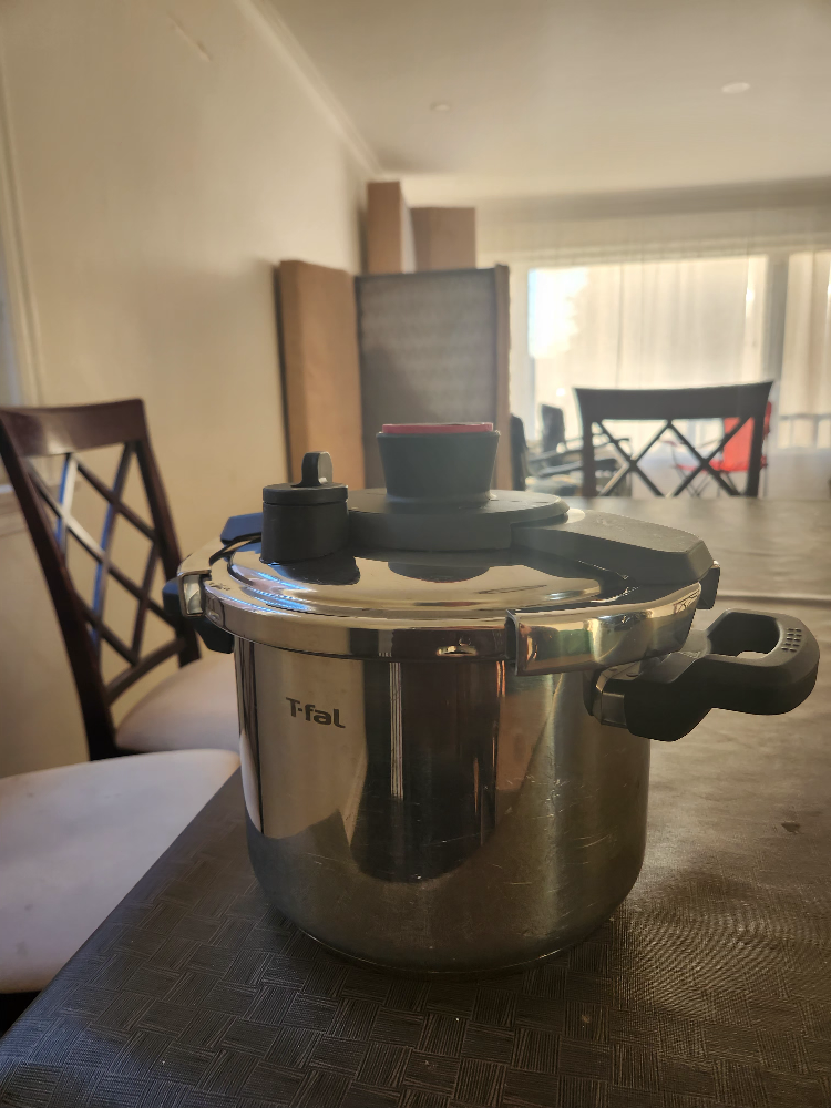 T-fal Clipso Pressure Cooker - photo 5