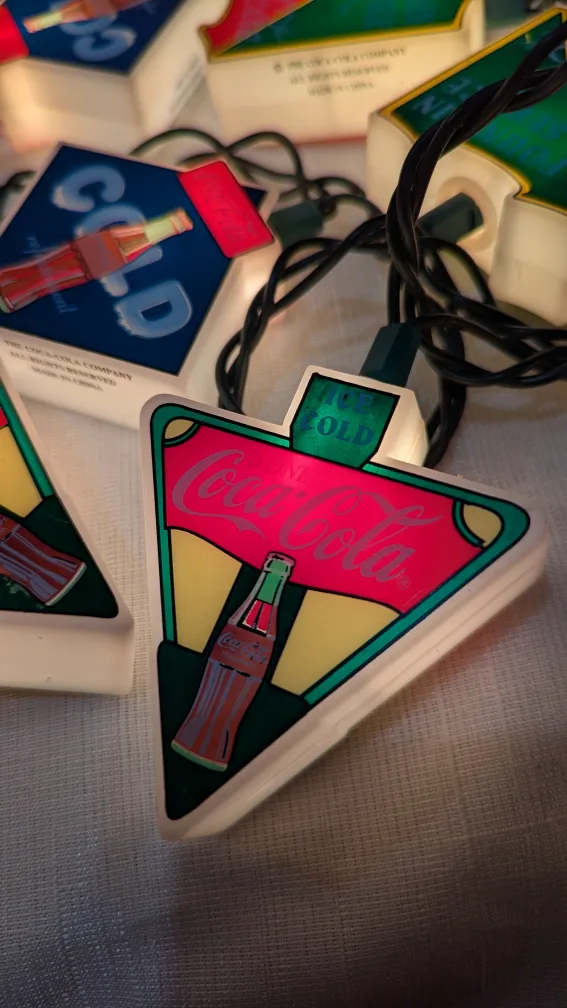 Coca-Cola String Lights in the shape of vintage signs 2 sets 🇨🇦 image indicator(2)