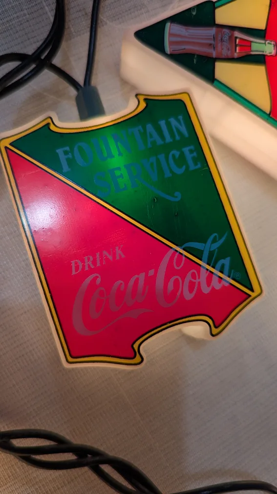 Coca-Cola String Lights in the shape of vintage signs 2 sets 🇨🇦 image indicator(4)