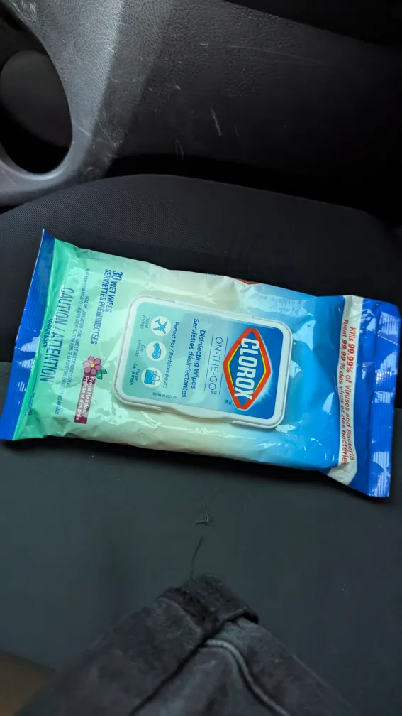 Clorox On-The-Go Disinfecting Wipes (30) 🇨🇦 image indicator(2)
