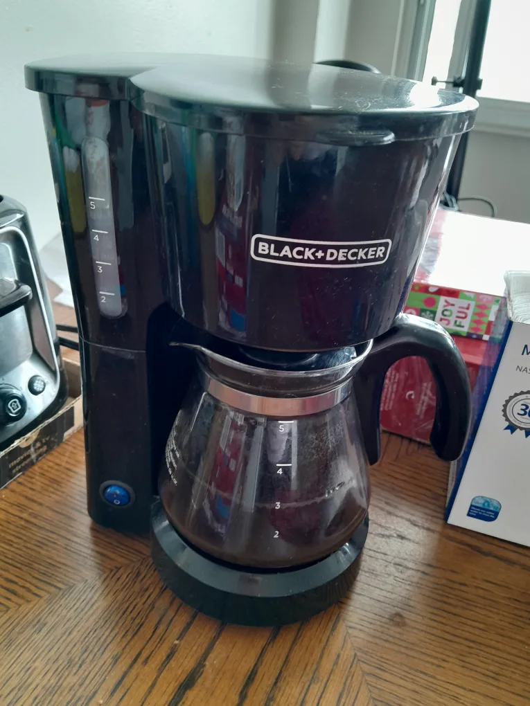 Black+Decker Coffee Maker thumbnail