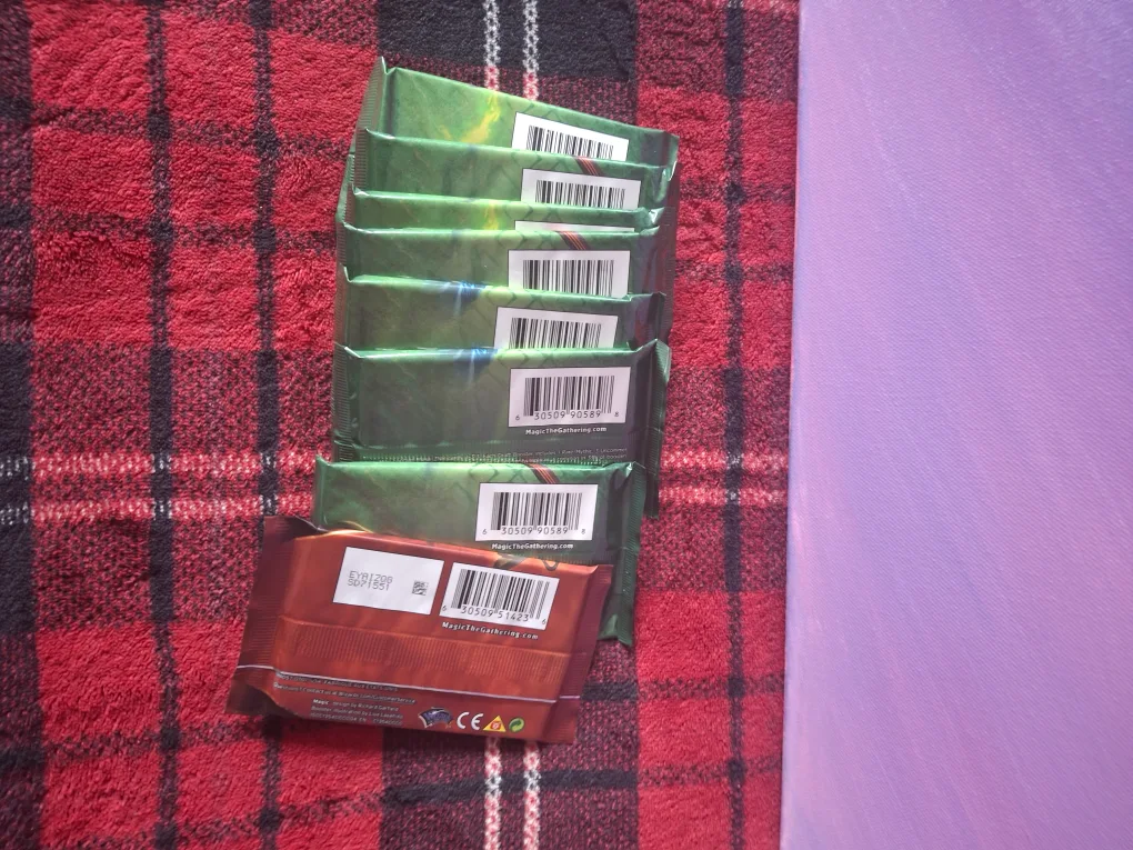 Magic The Gathering Booster Packs image indicator(2)