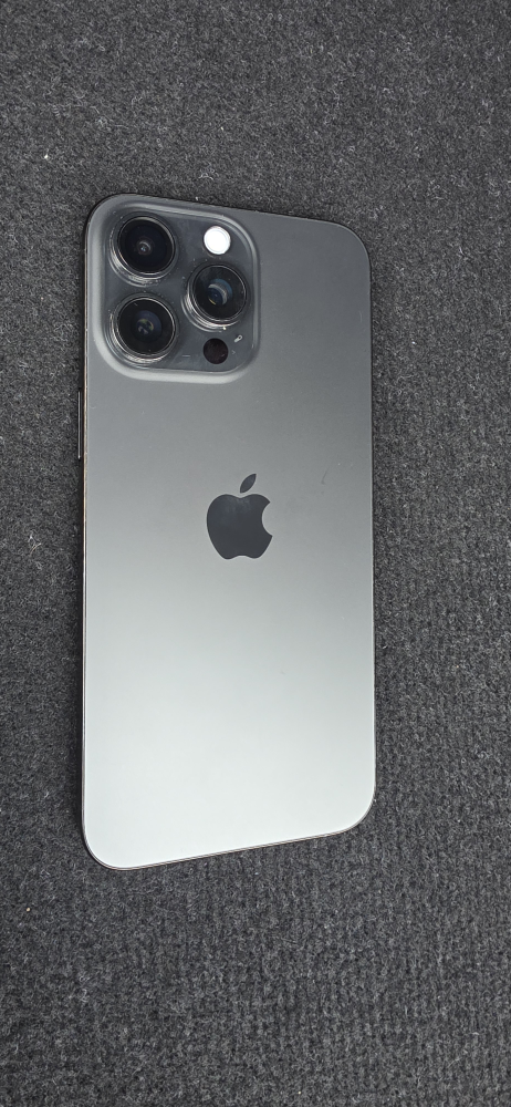 Apple iPhone 15 Pro Max - Space Black