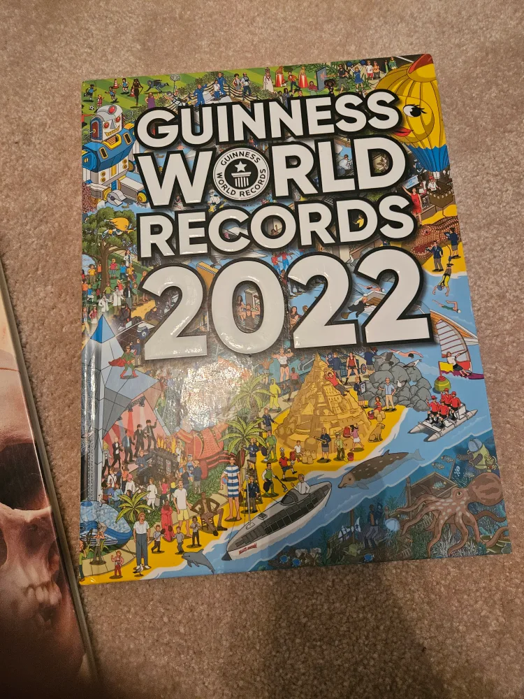 Guinness World Records 2022 Book thumbnail