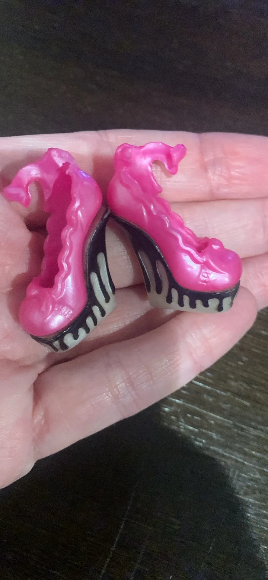$5 MH Draculara shoes thumbnail