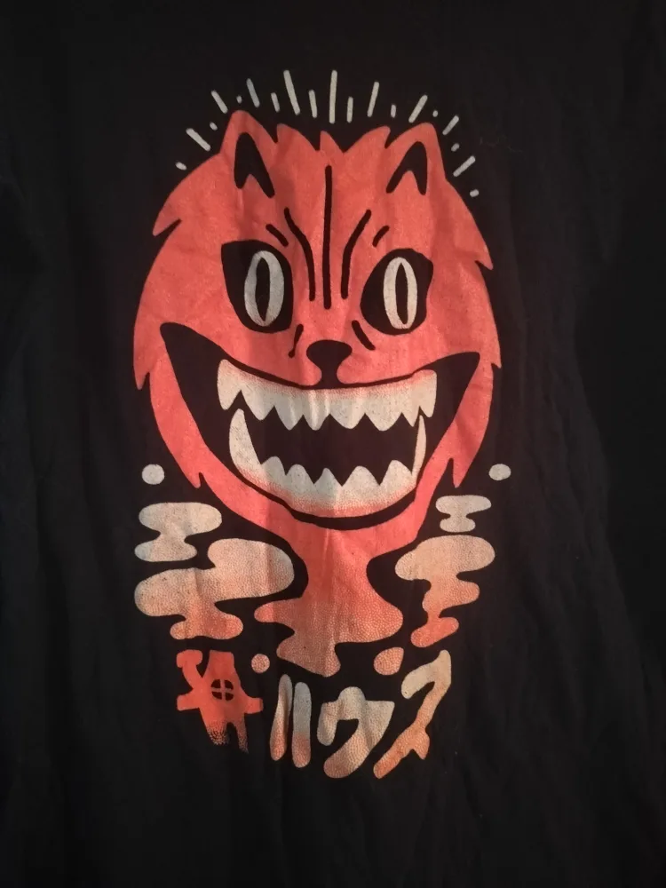 ”House"/ "Hausu” graphic long-sleeve shirt image indicator(2)