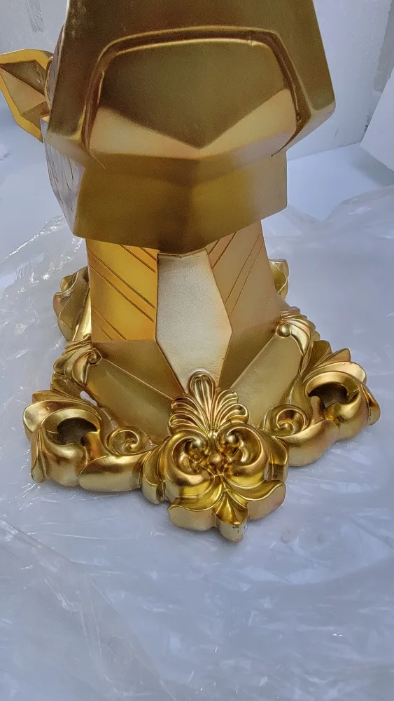 3D Gold Rhino Head Wall Art – Resin Animal Sculpture | Geometric image indicator(4)