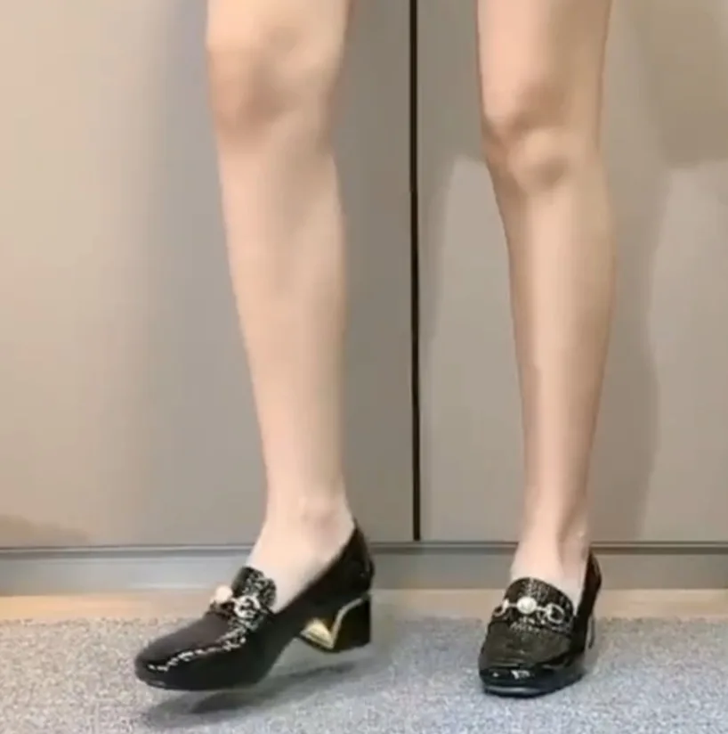 Brand New Stylish Black Loafers - Size 8 image indicator(2)