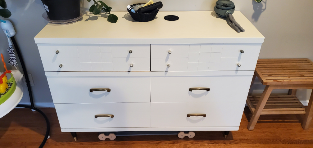 Dresser
