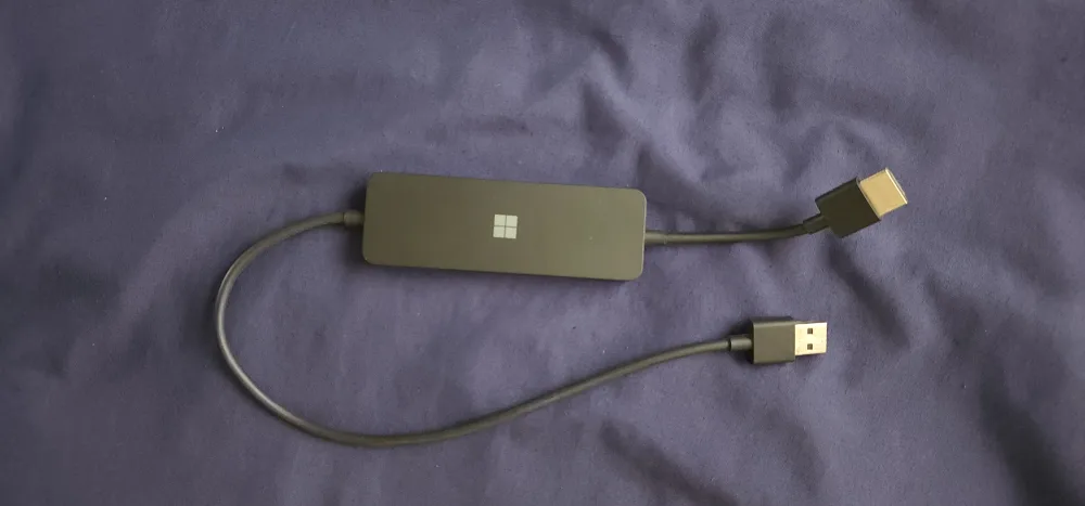 Microsoft Surface USB-C to 4K HDMI Adapter thumbnail