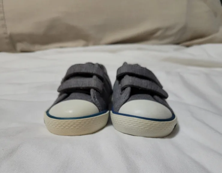 Ralph Lauren Kids Gray Sneakers, Size 5 thumbnail