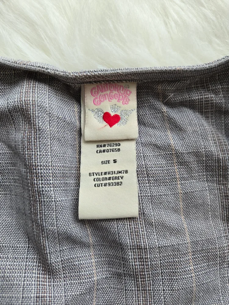 California Concepts Grey Vest - Size S image indicator(2)