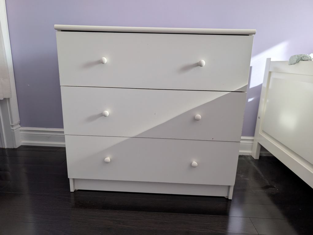 White 3-Drawer Dresser
