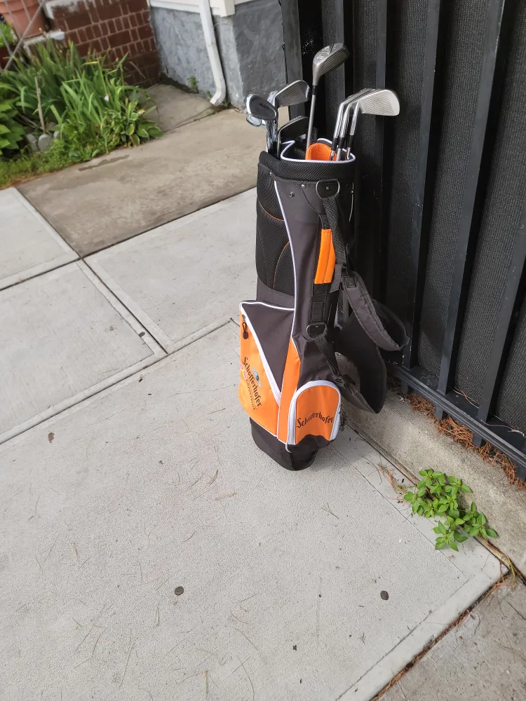 Schöfferhofer Golf Bag thumbnail