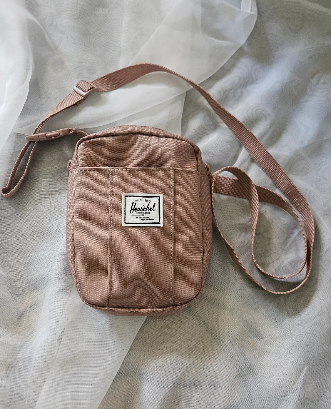 Herschel Dusty Pink Crossbody Bag thumbnail