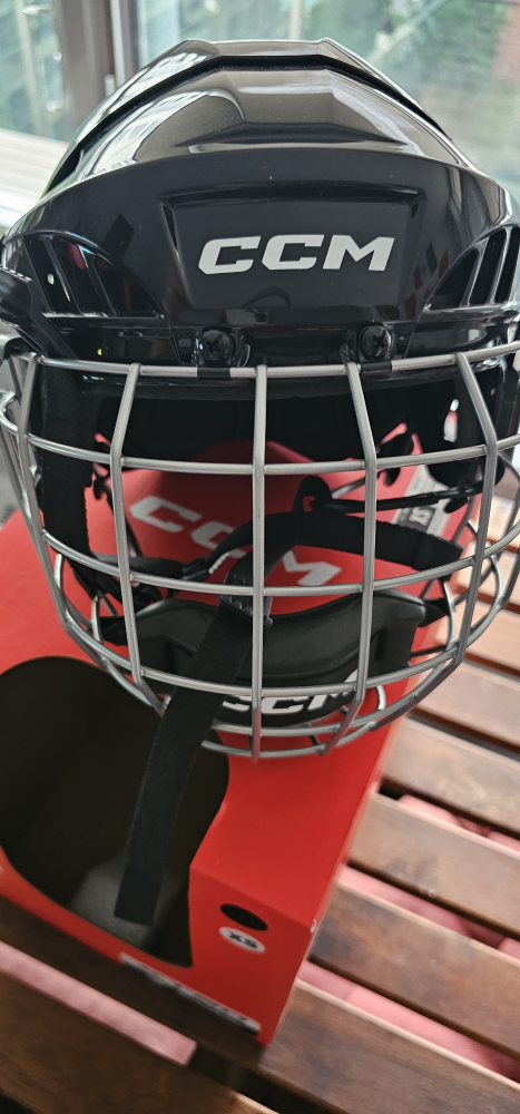 CCM Black Helmet XT20 New XS - photo 3