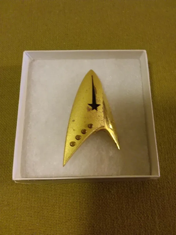 🖖 Star Trek - Christopher Pike Command Pin (Rare Item) image indicator(2)