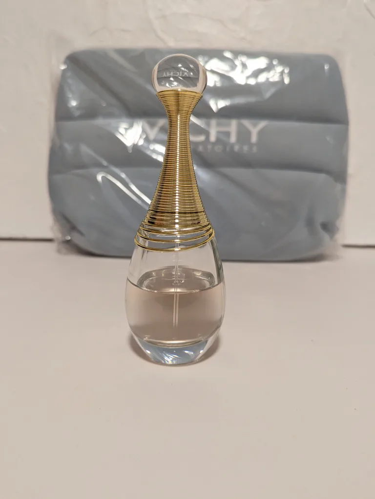 Dior J'adore Eau de Parfum thumbnail