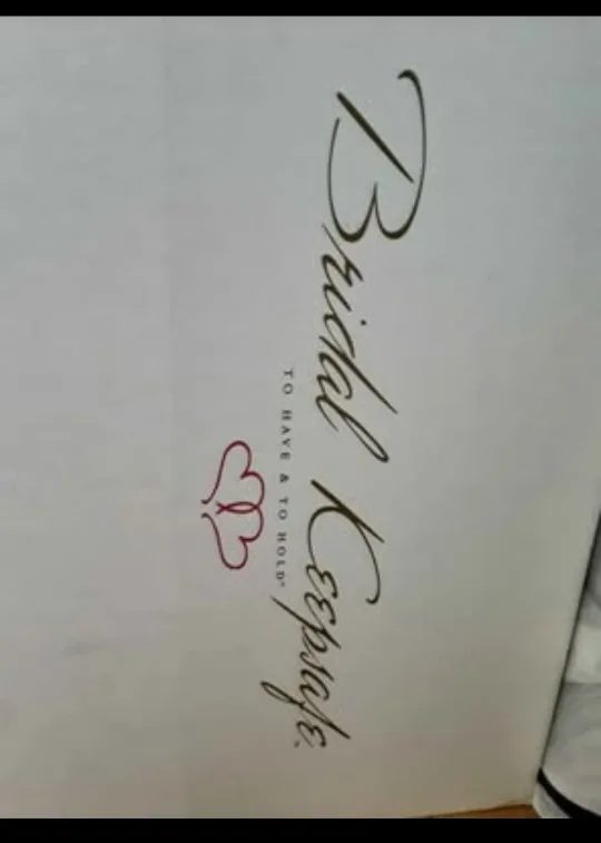 🇨🇦🍀Bridal Keepsake Wedding Dress thumbnail
