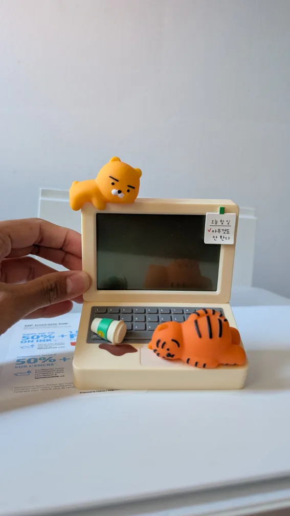 Kakao Friends Ryan & Choonsik Laptop Figurine thumbnail