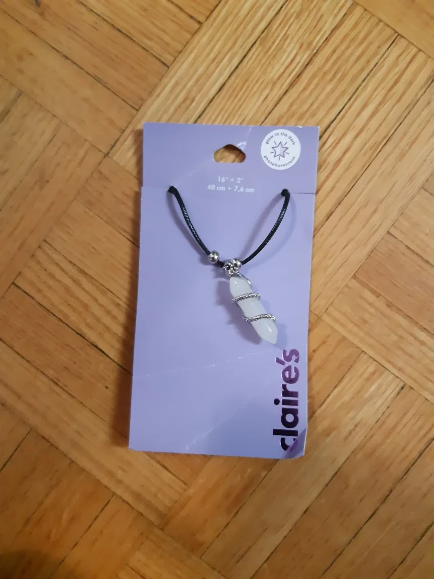 Claire's Necklace - New 🇨🇦 thumbnail