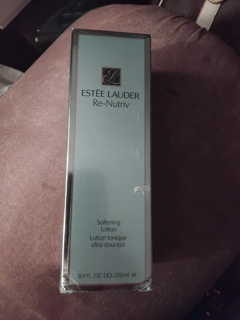 Estée Lauder Re-Nutriv Softening Lotion 250ml image indicator(4)