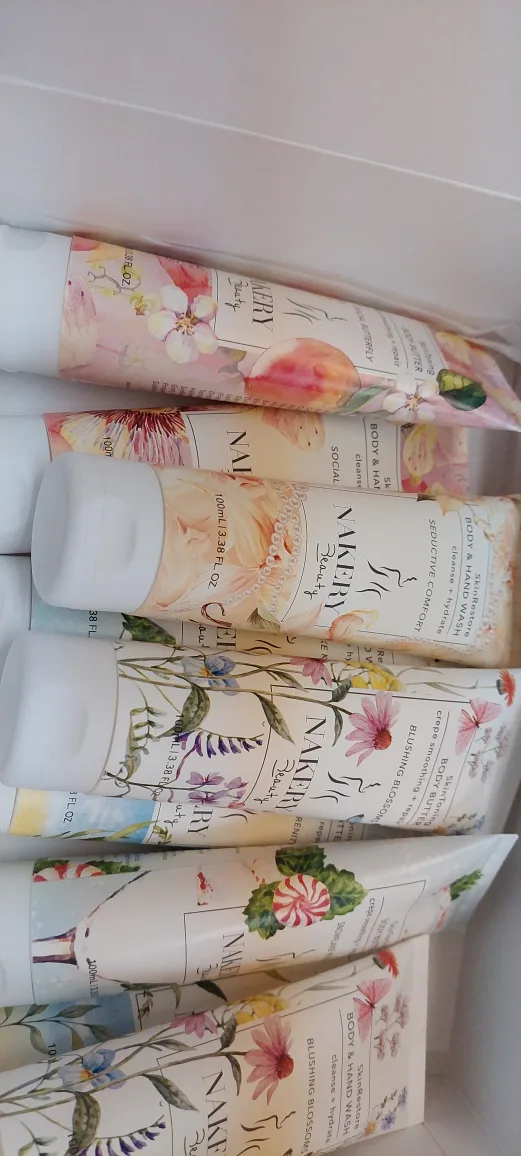 Nakery Beauty Body & Hand Wash Set image indicator(3)