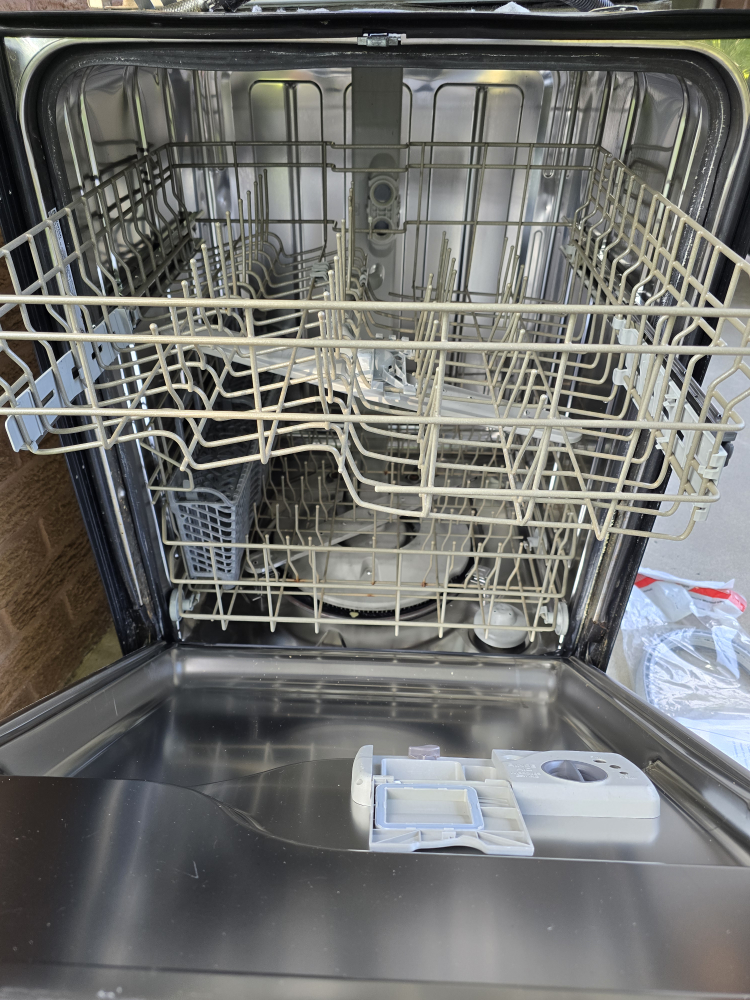 Maytag Dishwasher steam clean - photo 2