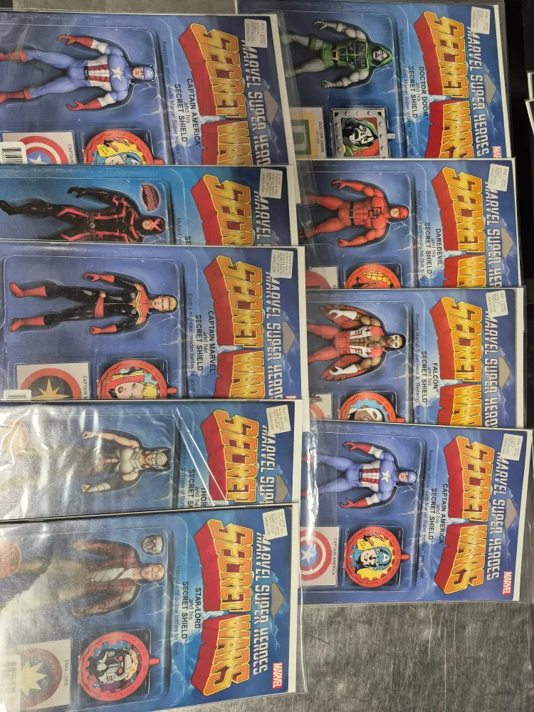 Marvel Super Heroes Secret Wars Action Figures comics thumbnail
