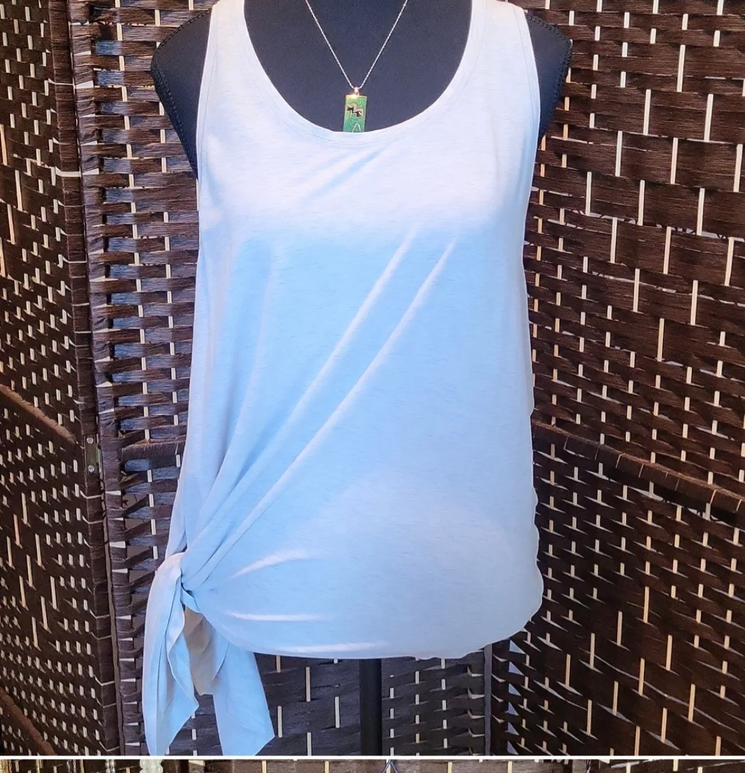 Lululemon Gray Asymmetrical Tank Top - Size 8 thumbnail