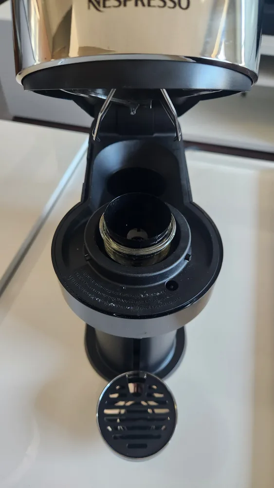 Nespresso Virtuo Next Deluxe by DeLonghi (Chrome Edition) image indicator(3)