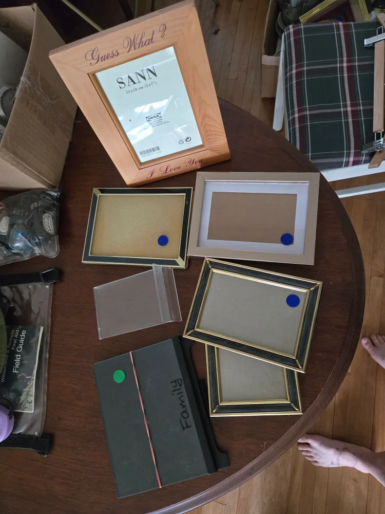 $1 each miscellaneous picture frames  (pickup Warden/Kingston) thumbnail