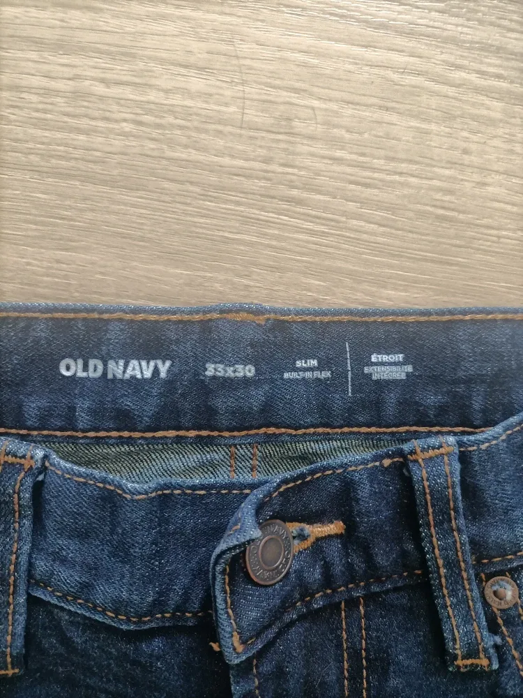 Women's Old Navy Slim Built-In Flex Jeans 33x30 image indicator(2)