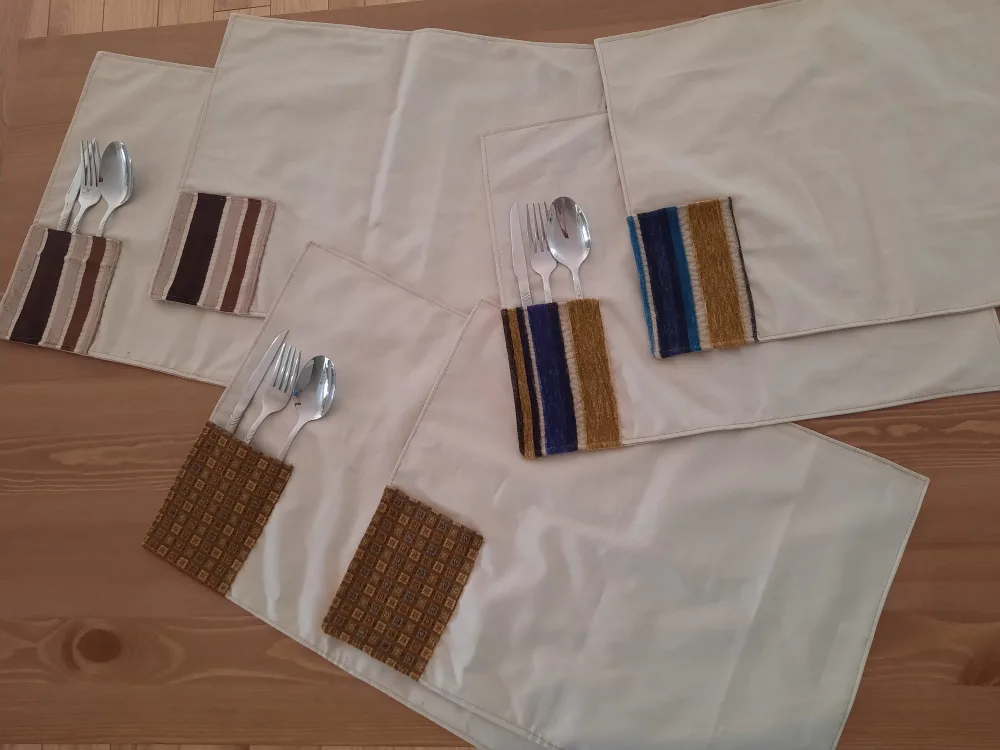 Handmade Placemats with Cutlery Pockets image indicator(10)