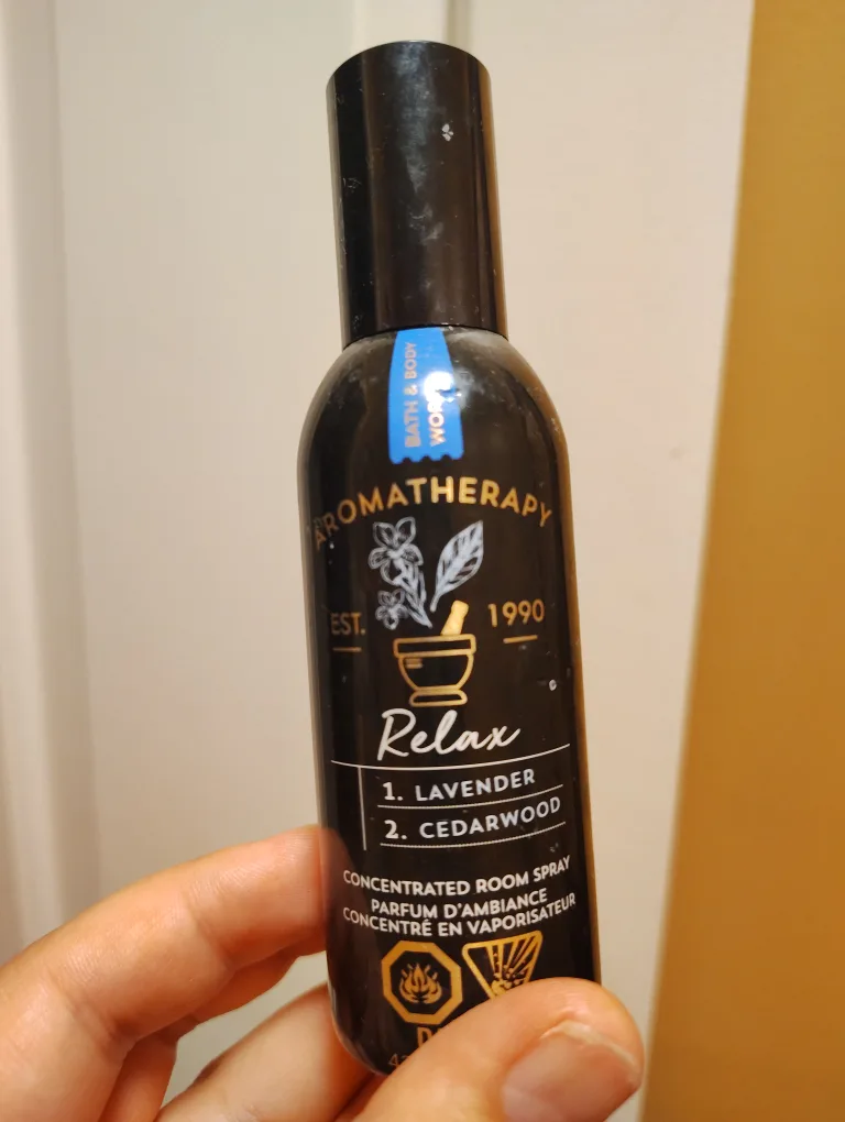 Bath & Body Works Aromatherapy Relax Room Spray thumbnail
