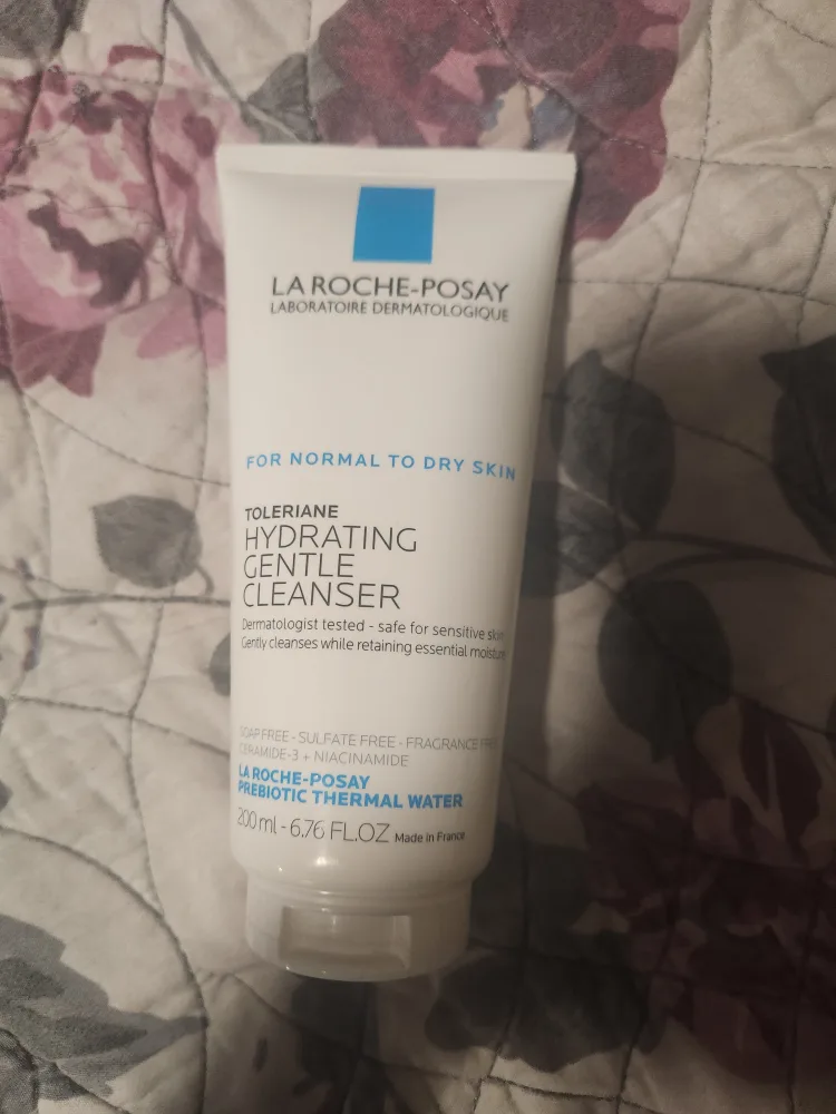 La Roche-Posay Toleriane Hydrating Gentle Cleanser thumbnail