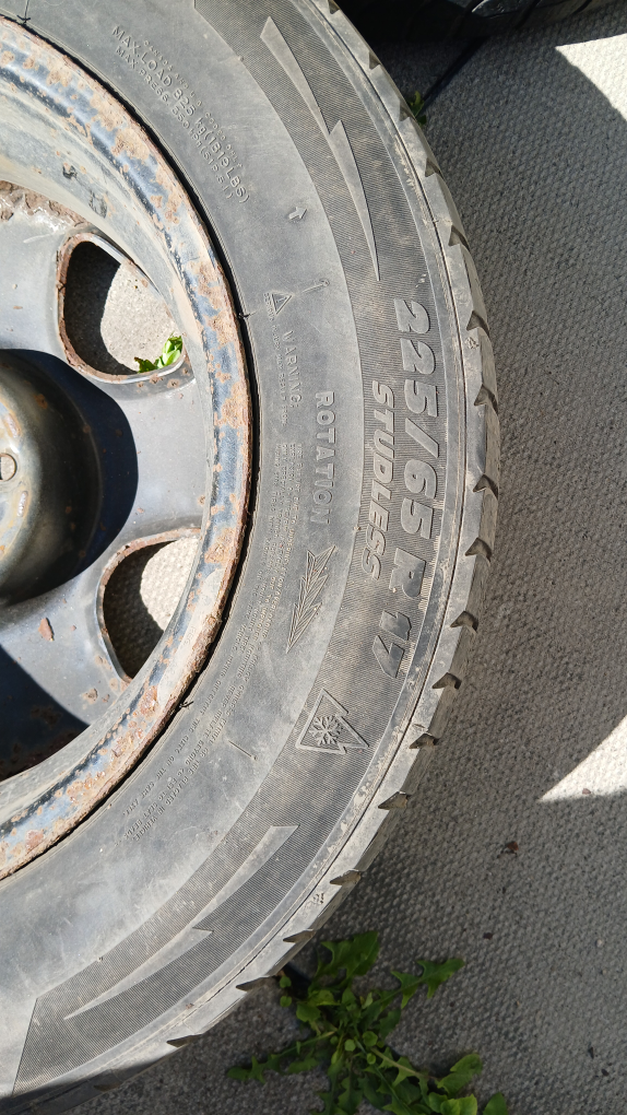 Michelin X-Ice Studless Tires 225/65R17 - photo 4