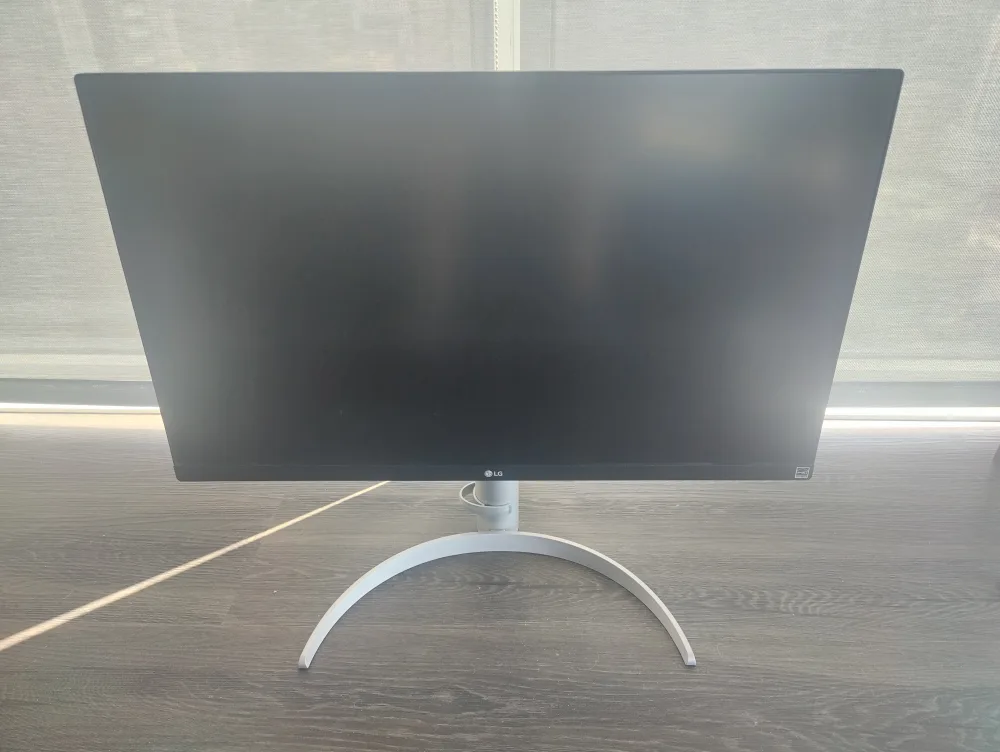 LG 27" 4K UHD Monitor thumbnail