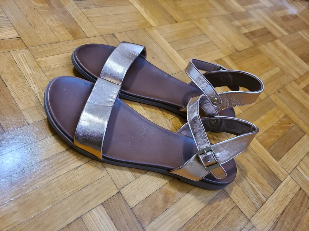 Rock & Candy Rose Gold Sandals - sz 9 (small fit) thumbnail