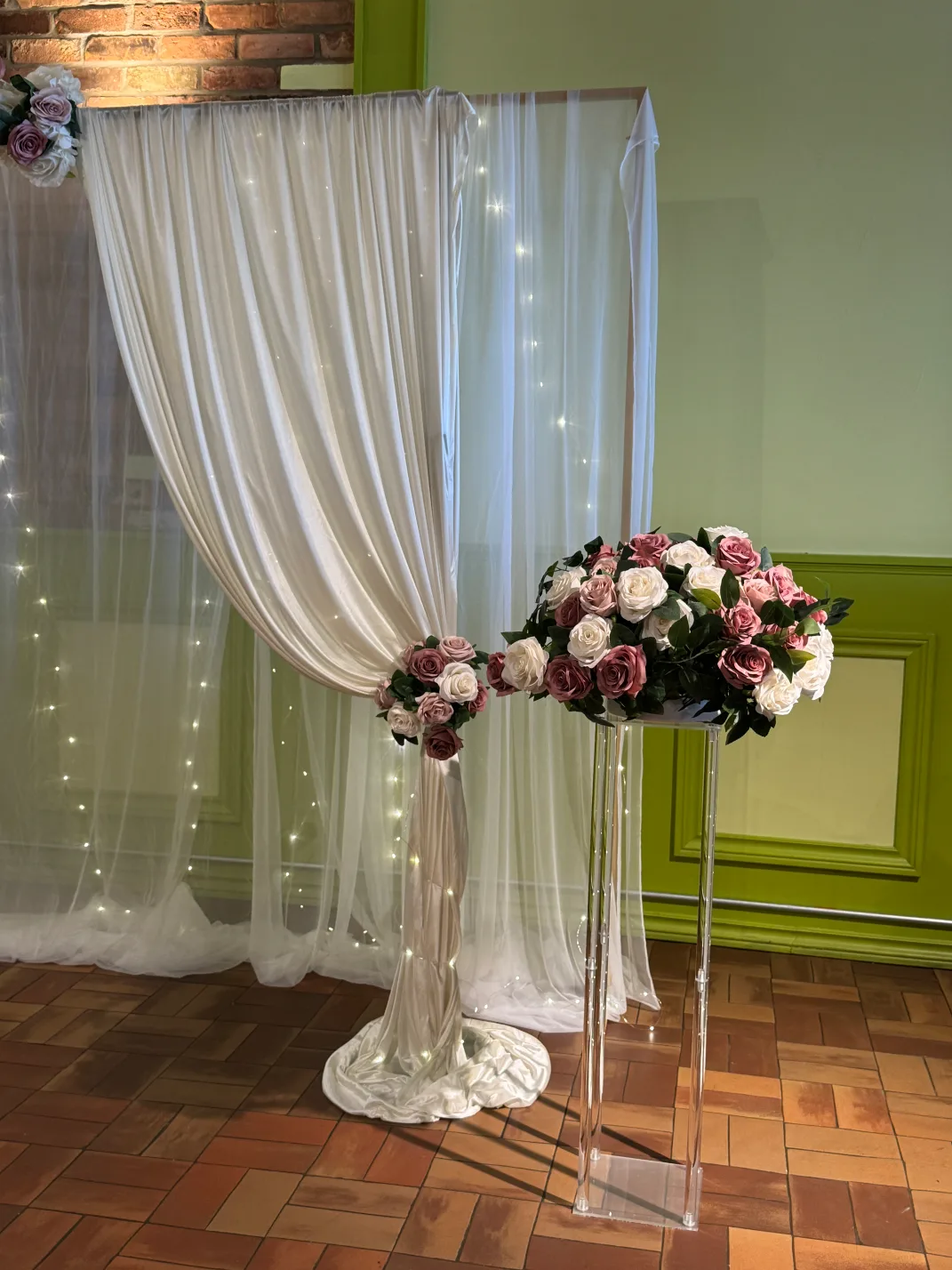 Engagement Decor image indicator(2)